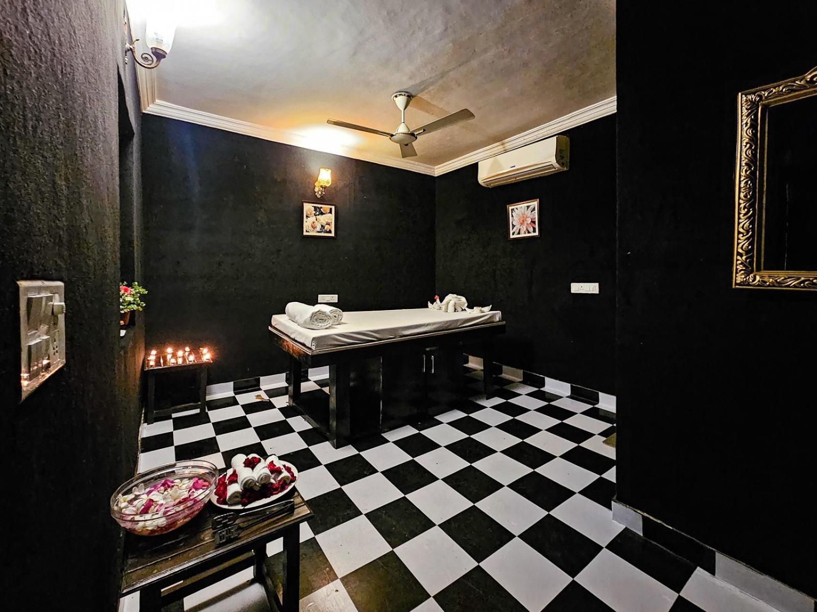 Hotel The Amargarh Udaipur Exterior foto