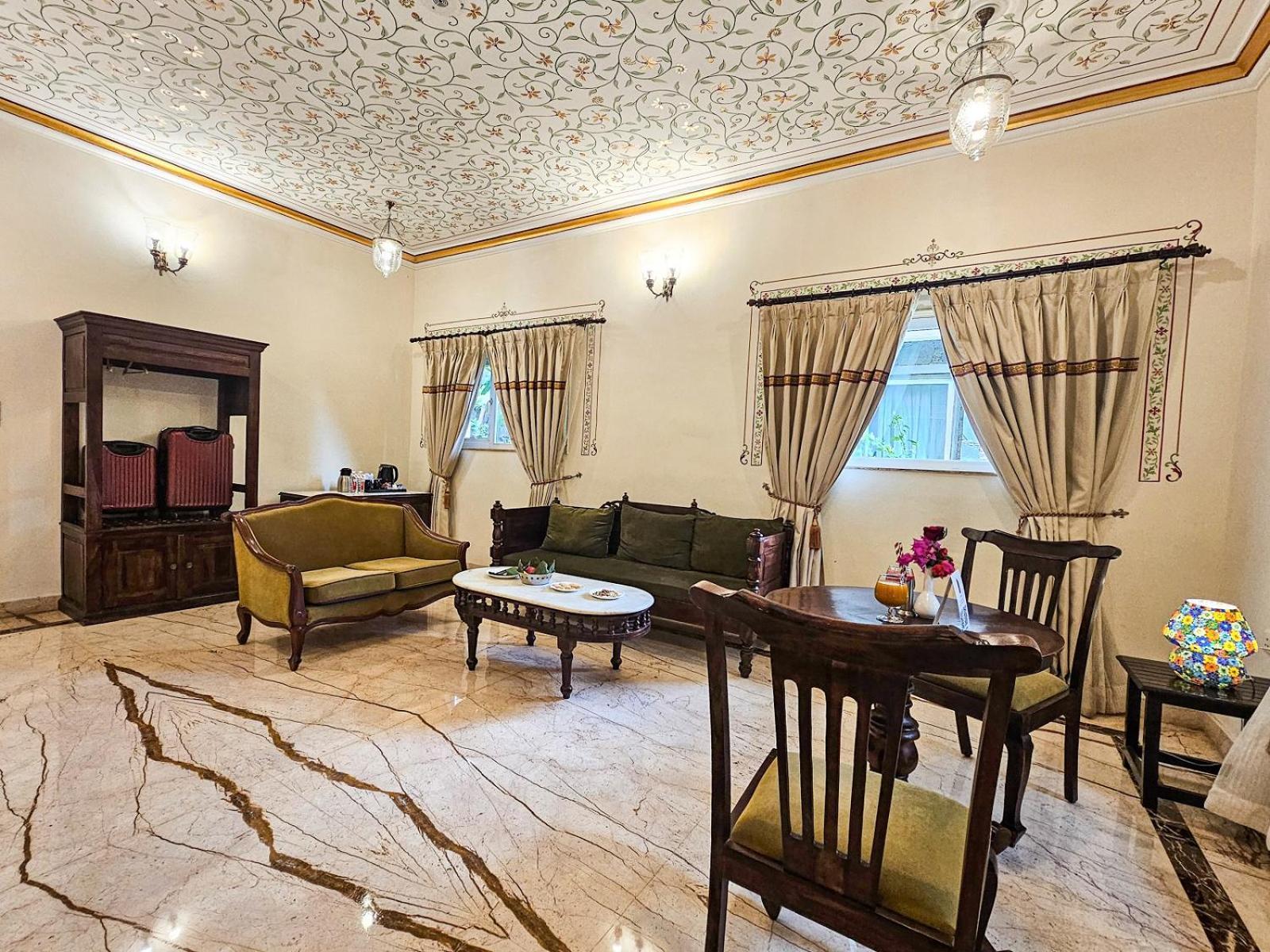 Hotel The Amargarh Udaipur Exterior foto