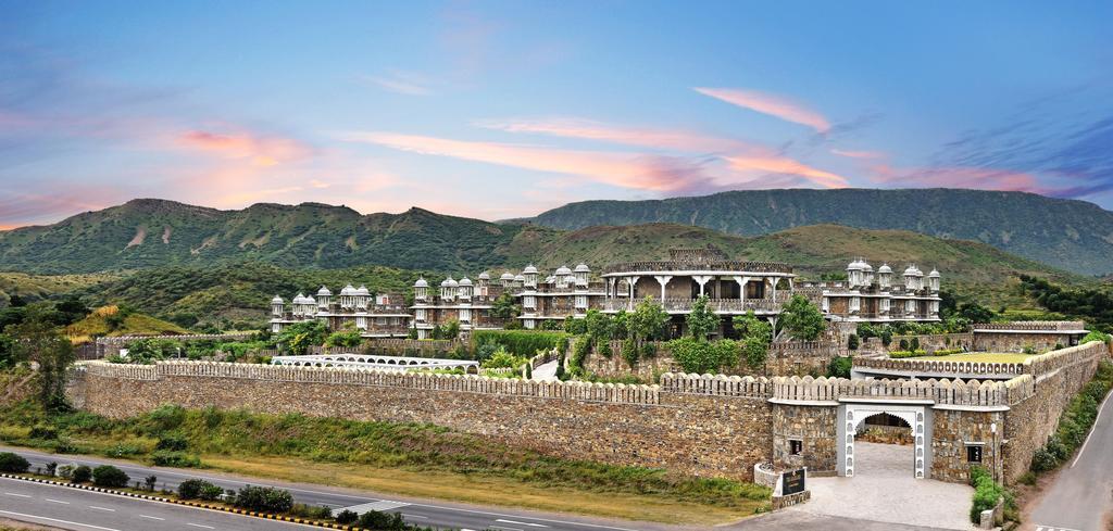 Hotel The Amargarh Udaipur Exterior foto