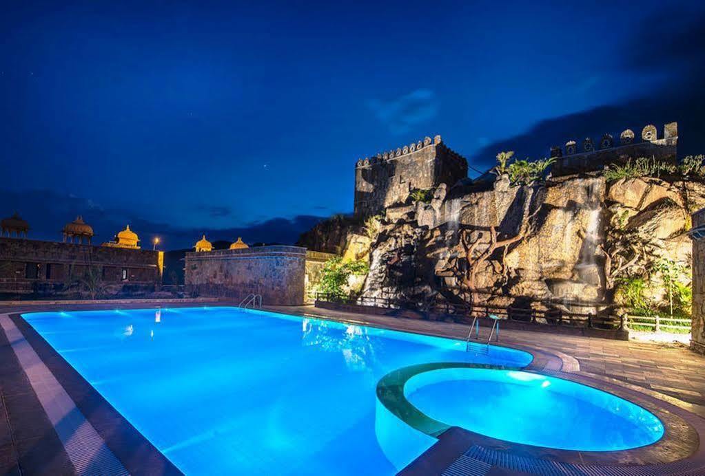 Hotel The Amargarh Udaipur Exterior foto