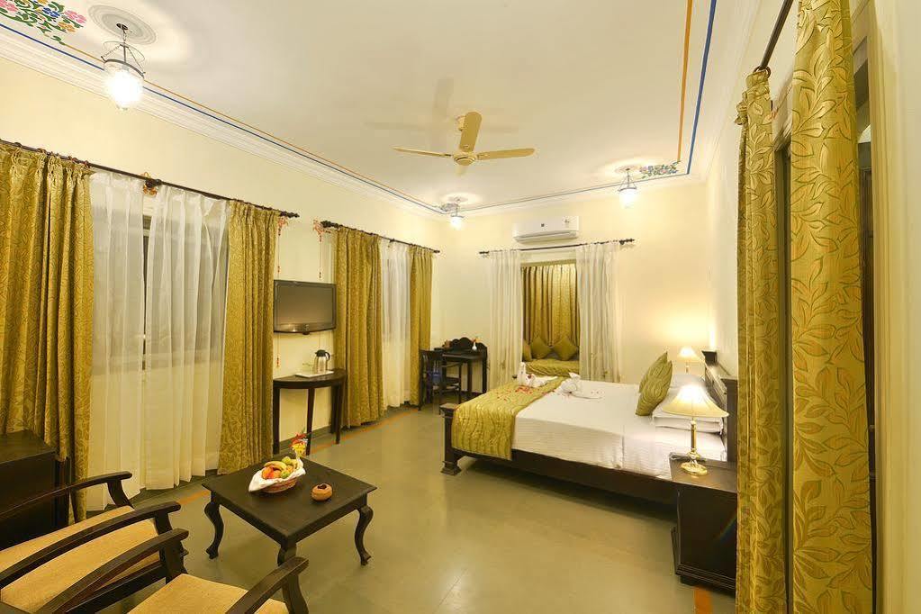 Hotel The Amargarh Udaipur Exterior foto
